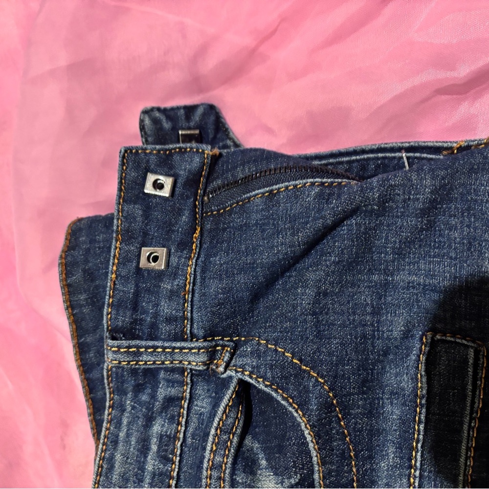Stylish Distressed Blue Jeans - Picture 7 of 9